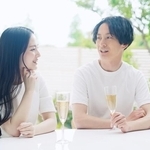 年収800万円以上の男性に聞いた「生涯のパートナーに選ぶ女性の特徴」 第一印象から金銭感覚などが明らかに