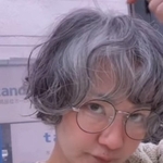 40代でグレイヘアになることを選んだ/Silvaさん(@biro00004)提供