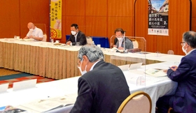3年ぶりに開催された「銀の馬車道・鉱石の道」推進協議会の総会=姫路市三左衛門堀西の町、姫路キヤッスルグランヴィリオホテル 3年ぶりに開催された「銀の馬車道・鉱石の道」推進協議会の総会=姫路市三左衛門堀西の町、姫路キヤッスルグランヴィリオホテル
