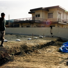 震災で出現した野島断層=1995年1月18日、津名郡北淡町小倉(現淡路市小倉)
