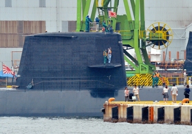 潜水艦。平和な港として親しまれてきた神戸のもう一つの顔=神戸市中央区東川崎町1(撮影・後藤亮平) 潜水艦。平和な港として親しまれてきた神戸のもう一つの顔=神戸市中央区東川崎町1(撮影・後藤亮平)