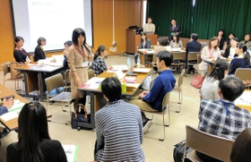 県内各地の医療従事者が、支援のあり方について議論した研修会=2019年10月、兵庫県立がんセンター 県内各地の医療従事者が、支援のあり方について議論した研修会=2019年10月、兵庫県立がんセンター