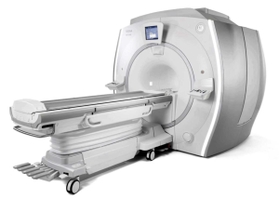 高精度の分析を可能にした装置のPET-MRI(GEヘルスケア・ジャパン提供) 高精度の分析を可能にした装置のPET-MRI(GEヘルスケア・ジャパン提供)