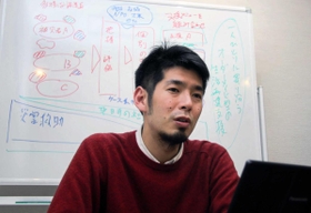 行政とボランティア、NPOが連携した被災者支援制度の普及を推進する菅野拓さん=神戸市中央区磯上通4 行政とボランティア、NPOが連携した被災者支援制度の普及を推進する菅野拓さん=神戸市中央区磯上通4