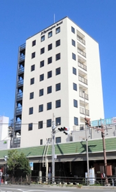 １５日にオープンする「レミントンホテル」＝明石市鍛治屋町