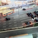 緊急事態宣言の再発令初日となった１４日夜、通行人の人影もまばらな明石駅前＝明石市大明石町１