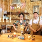 オーナーの中矢政延さん（右）と山田隆さんの兄弟で切り盛りする店内＝明石市魚住町中尾