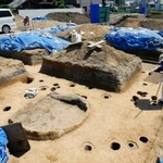 発掘調査で見つかった集落跡＝明石市太寺１