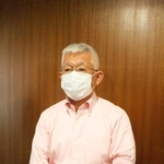 市長専決でサポート利用券事業を実施する意向を表明した泉房穂市長＝明石市役所