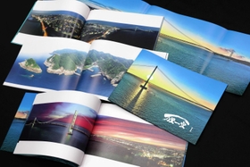 ドローンで撮影した明石の海などのパノラマ写真を収録した写真集「万里一空１」