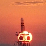 ２０１７年に撮影された「夕焼けパンダ」＝明石市立天文科学館