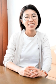福原由加利氏