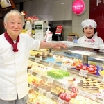 夫婦で洋菓子店を営む●谷透さん、ひとみさん＝明石市西明石南町１（注）●は「濱」の異体字