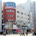 所有会社が取り壊す方針を固めた明石商工会館＝明石市本町１