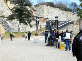 安土城の設定でしつらえられた石段＝明石公園（明石観光協会提供）