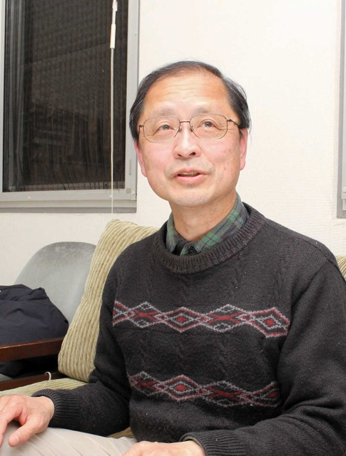 福島県の様子を語る丸谷聡さん＝明石市
