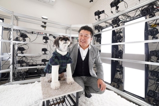 カメラが３６０度を取り囲む撮影スタジオ＝明石市魚住町住吉２