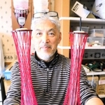 中川滋夫さんと制作した「糸掛けポートタワー」＝明石市大蔵八幡町