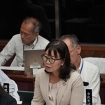 ＰＦＡＳ問題について、答弁する丸谷聡子市長＝明石市中崎１ 