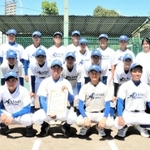 ８年ぶりに全国大会へ出場した野球部員ら＝明石高専