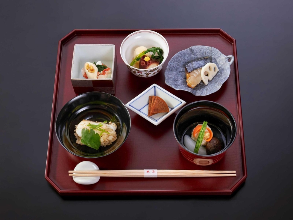 あかし「深」発見＞＠明石城跡 明石藩の宴席料理は豪華!? 地元産のタイ