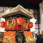 明治期に作られたとみられる穂蓼八幡神社の布団太鼓＝明石市立文化博物館