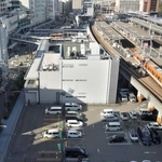 明石駅周辺エリア。ラポール明石（中央）から写真手前方向へのデッキ延伸が検討されている＝明石市東仲ノ町、アスピア明石から撮影