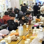 子どもと大人で一緒に楽しんだ「年末こども忘年会」＝明石市魚住町西岡