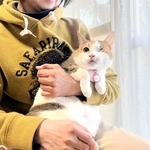 請願した団体のメンバーは「ペットの命を守ることは飼い主の命を守ること」と話す＝明石市内