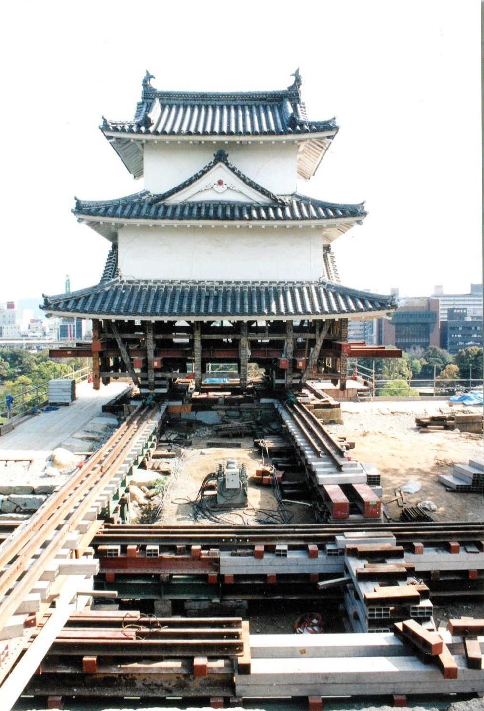 故郷燃える（全4冊） 兵庫県・近代の出発(神戸新聞社) / ひと葉