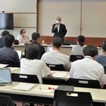 明石市立市民病院で開かれた評価委員会＝明石市鷹匠町