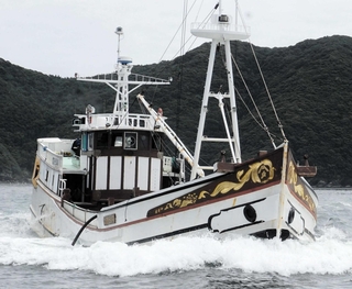 ２０２３年まで活躍した最後の明石型生船「第拾壱盛漁丸」＝大分県佐伯市（生船研究会提供）