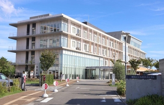 直接避難も可能になった明石こころのホスピタル＝明石市藤江（撮影・新田欧介）