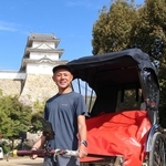 人力車での日本一周を達成した福浪弘和さん＝県立明石公園