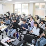 演奏会へ児童ら練習に熱　沢池小の吹奏楽団「SMB」14日に定演　6年生は最後の舞台に　明石