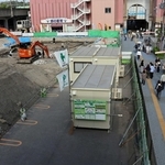 マンションの建設予定地。奥にアスピア明石が見える＝明石市東仲ノ町