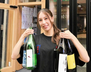 念願の店を開いた三戸未来さん＝明石市本町１