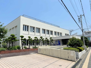 明石市が幅広い世代の利用を目指す交流施設「ふれあいの里」。各施設で親子向けのイベントも企画されている＝明石市中崎１、ふれあいの里中崎