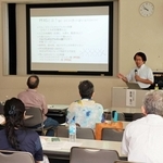 ＰＦＡＳの汚染問題について話す原田浩二教授＝ウィズあかし