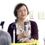 再審制度の課題について語る鴨志田祐美さん＝明石市東仲ノ町