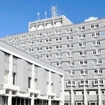 尼崎市役所＝尼崎市東七松町１