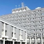 尼崎市役所＝尼崎市東七松町１