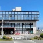 建て替えを計画する岩屋ポートビル＝淡路市岩屋