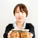 完成した「淡路島コーヒージャム」。牛乳に溶かして飲むのもおすすめという＝南あわじ市市善光寺