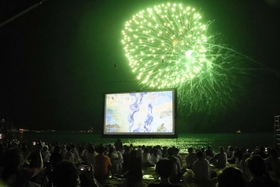 ２０２１年１０月のうみぞら映画祭＝洲本市海岸通１