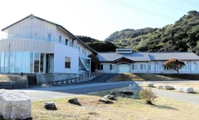 民営化を目指すエトワール生石＝洲本市由良町由良