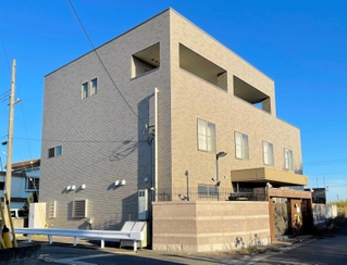 淡路市が解体の方針を決めた旧侠友会事務所＝淡路市志筑