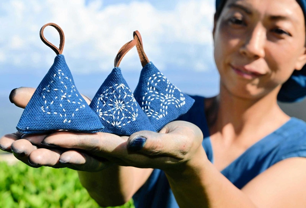 漁師のどんざから着想、淡路の伝統香る匂い袋 藍染め工房が3種類販売