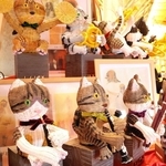 籐手芸で制作された「猫のオーケストラ」＝洲本市五色町鮎原南谷