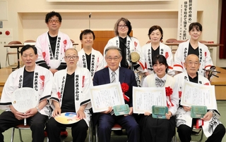 淡路文化協会文化賞の受賞者＝南あわじ市広田広田